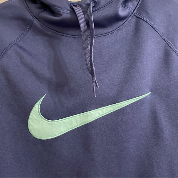 Nike Sweatshirt - Picture 6 of 6